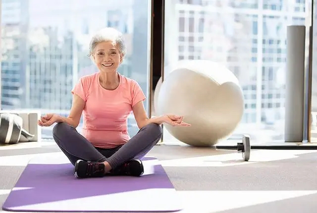 Yoga für ältere Menschen